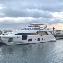 Cloudy Bay Yacht 