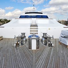 Moza Yacht 