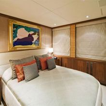 Space Y Yacht Guest Stateroom