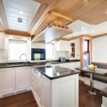 Magnolia One Yacht 