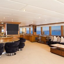 Serenity Yacht 