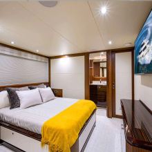 Zephyr Yacht 