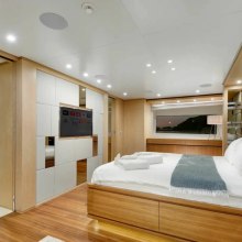 Therapy Yacht 
