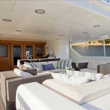 Mercury Yacht Sundeck - Bar