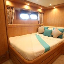 Yakos Yacht 