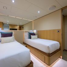 Aqua Life Yacht 