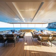 A2 Yacht 