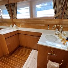 Cheetah Moon Yacht 