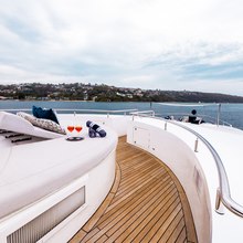 Evolution Yacht 