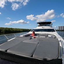 Intervention Yacht 