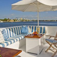 Serenity Yacht 
