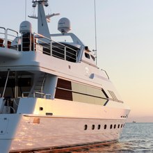 Flying Fish Yacht 