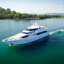 Flying Fish Yacht 