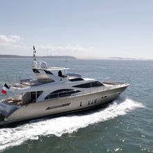 Armonee Yacht 