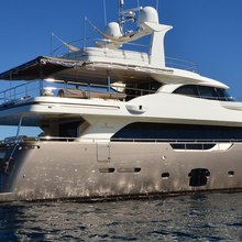 My Way II Yacht 