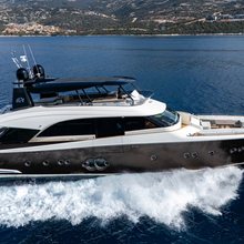 Bella Luna Yacht 