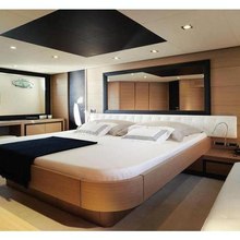 T2 Yacht 