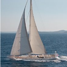 Victoria D Yacht 