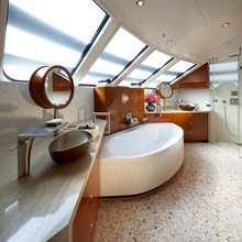 Northlander Yacht Bathroom