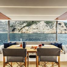 Legend II Yacht 