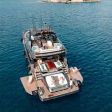 X Seven Yacht 