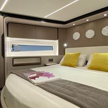 Solstice Yacht 