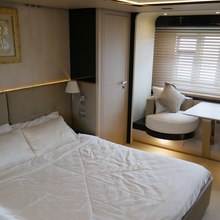 Mirage Yacht 