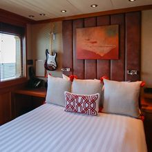 Blue Moon Yacht 