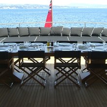 MP5 Yacht Exterior Dining