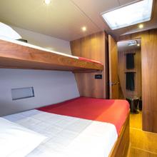 Sixteen Tons Yacht 