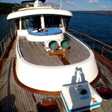 Shangri - La Yacht 