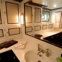 Providence Yacht Guest Bathroom