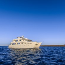 Treasure Yacht 