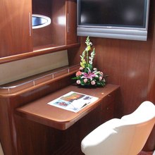 Delphine Yacht 