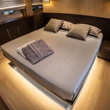 SL96 Yacht 