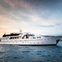 Lady Roxanne Yacht 