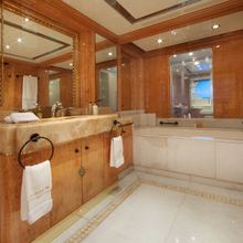 Code 8 Yacht 
