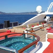 Code 8 Yacht 