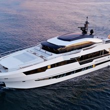 Sea Glass Yacht 