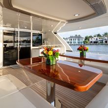 Iridescence Yacht 