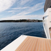 X One Yacht 
