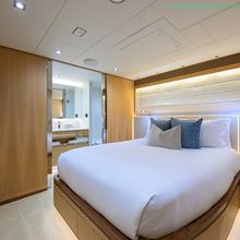 Aqua Life Yacht 