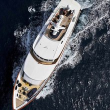 V. Bahria Yacht Running Shot - Overhead