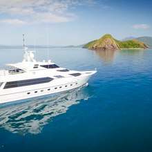 Flying Fish Yacht 