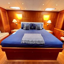 Ocho Yacht 