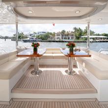 Iridescence Yacht 