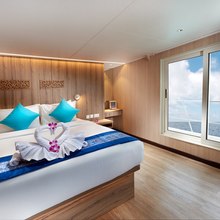 Gaia Love Yacht 
