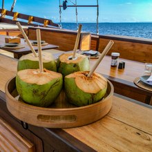 Majik Yacht 
