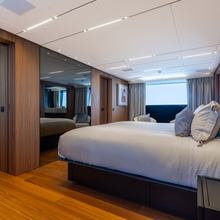 Solaris IV Yacht 