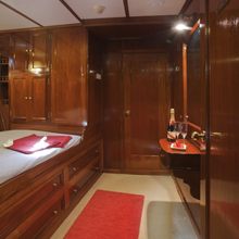 Southern Cross Yacht 